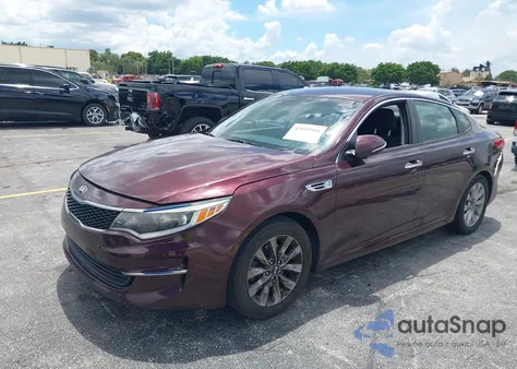 2017 Kia Optima Lx z USA, uszkodzony, nr VIN 5XXGT4L32HG124607